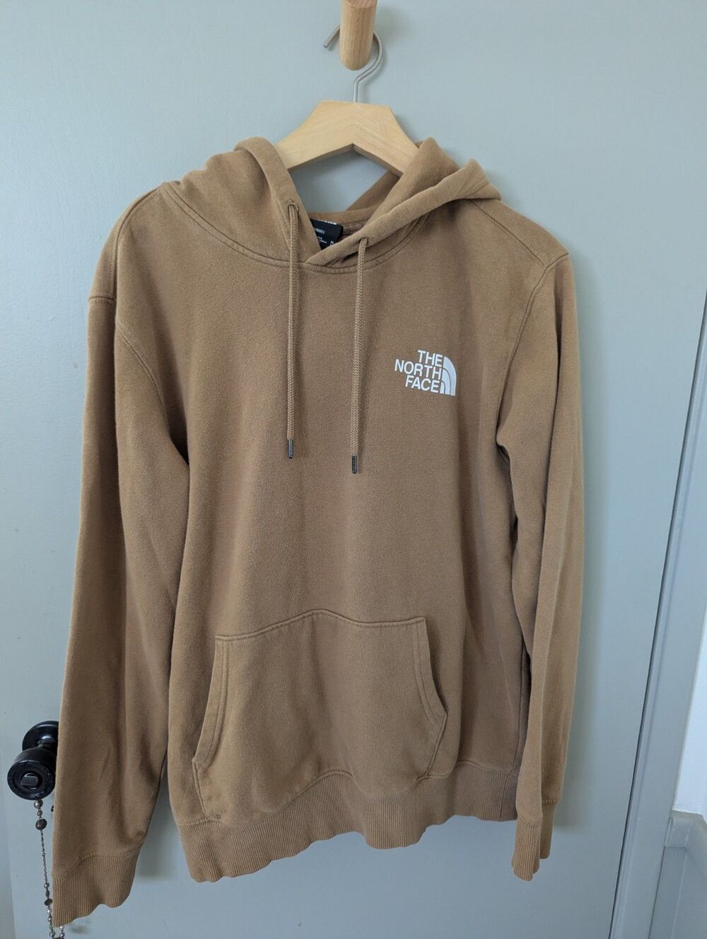 The North Face Men’s Medium Tan Never Stop Exploring Hoodie Sweatshirt
